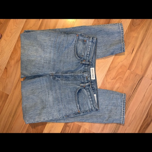 aritzia Denim Forum high rise loose boyfriend jeans. - Picture 2 of 3